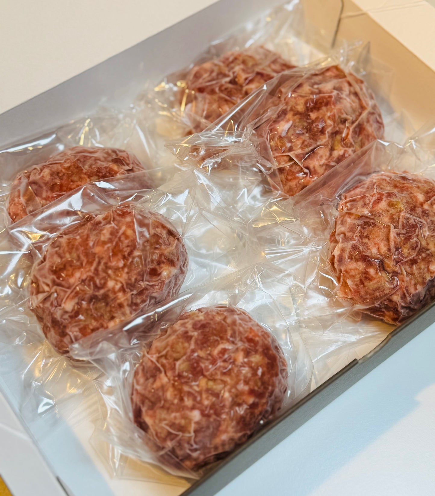 「まるで赤身のステーキ!?」幻の和牛ハンバーグセット【6個入】[送料無料]