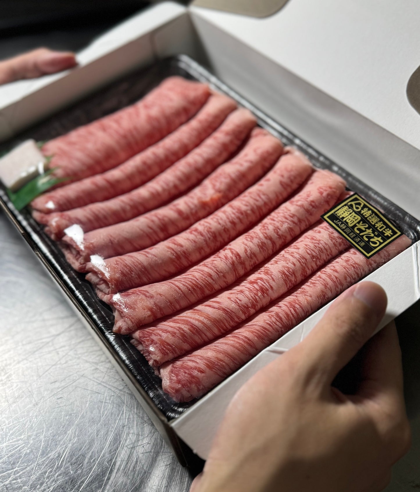 【銘柄和牛静岡そだち使用】最高級サーロインすき焼き用(送料無料)