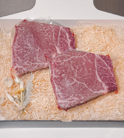 【実家の両親へ感謝を込めたお肉プレゼント】｜静岡厳選赤身ステーキ : 花城ギフトBOX付